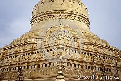 A famous golden stupa pagoda in Bagan, Nyaung-U, Myanmar Stock Photo