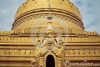 A famous golden stupa pagoda in Bagan, Nyaung-U, Myanmar Stock Photo