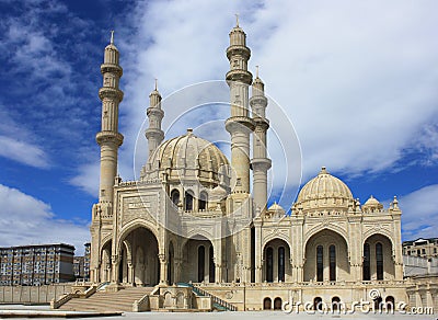 Baku. Azerbaijan. 04.12.2017 year. Beautiful mosque named after Heydar Aliyev Stock Photo