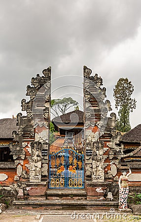 Split gate at Ulun Danu Beratan Temple complex, Bedoegoel, Bali Indonesia Stock Photo