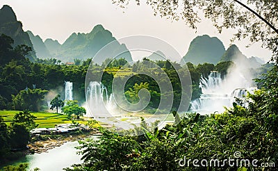 Ban Gioc Detian waterfall on China and Vietnam border Stock Photo