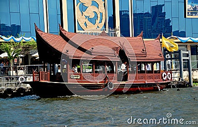 Bangkok, Thailand: Chao Praya River Boat Editorial Stock Photo