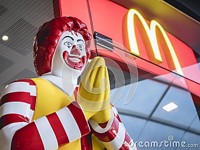 BANGKOK, THAILAND - MAR 14, 2019 : Thai Style Mc Donald Mascot in front of Shop Thailand Ronald McDonald greeting Editorial Stock Photo