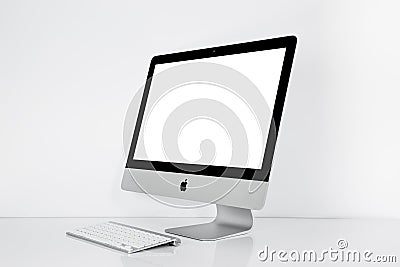 BANGKOK, THAILAND - November 22, 2015: Photo of new iMac 21.5 With OS X El Capitan. iMac - monoblock series of personal computers, Editorial Stock Photo