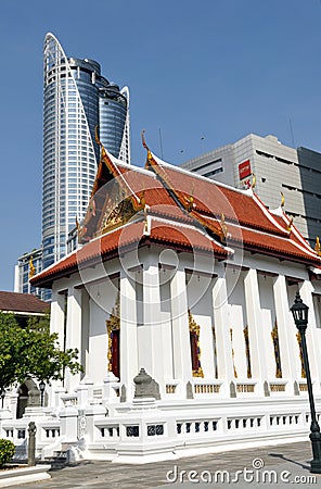 Bangkok, Thailand: Wat Pathum Wanaram Editorial Stock Photo