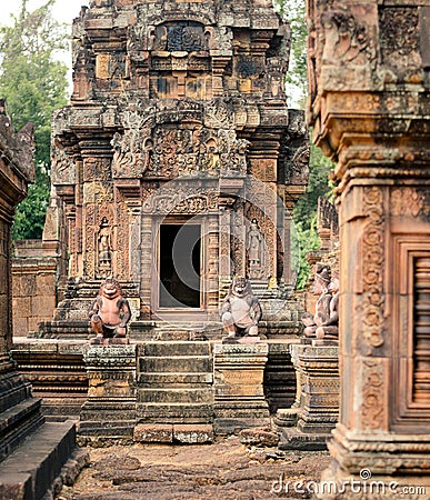 Banteay Srei gate, Angkor, Cambodia Stock Photo