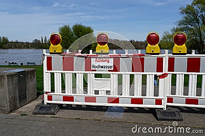 Barrier beacon with warning lamp and inscription 