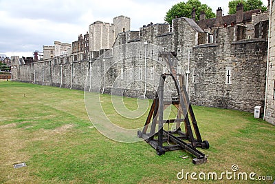 Battle catapult in The Tower of London Stock Photo