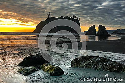 Beach Rock sunset in Olympic National Park Stock Photo