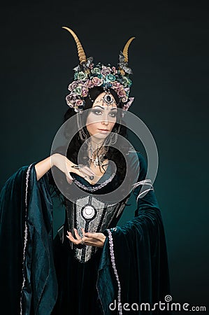 https://thumbs.dreamstime.com/x/beautiful-fantasy-elf-woman-medieval-dress-flower-crown-54851841.jpg