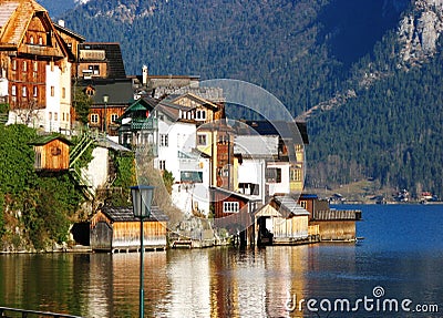 Beautiful houses at the lake in Hallstatt Stock Photo