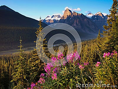 Beautiful landscape with Rocky Mountains at sunset in Banff National Park, Alberta, Canada Stock Photo