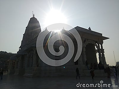 Bright sun on the top of birla mandir in jaipur, rajastan Stock Photo