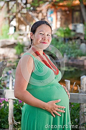 https://thumbs.dreamstime.com/x/beautiful-pregnant-native-american-woman-20197920.jpg
