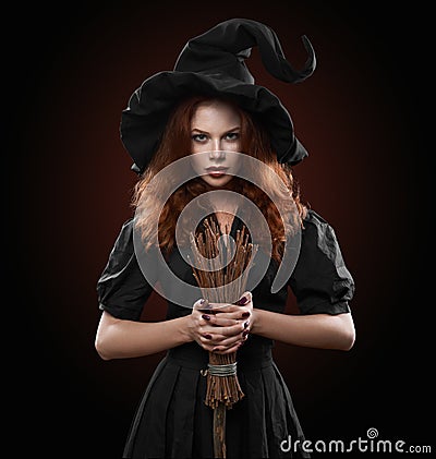 https://thumbs.dreamstime.com/x/beautiful-red-haired-girl-witch-costume-background-44295984.jpg