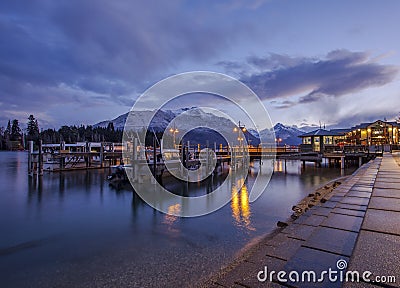 Beautiful scenic of lake wakatipu queenstown south island new ze Stock Photo