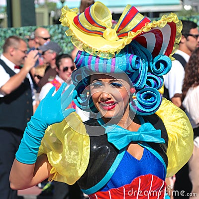 A beautiful street performer at Disneyworld Editorial Stock Photo