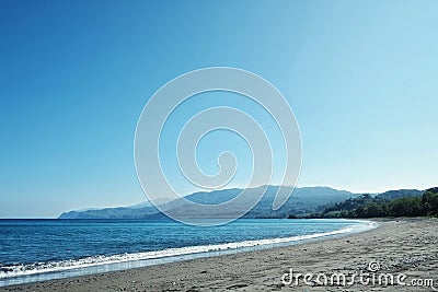 beautiful stunning tropical paradise shallow pacific ocean sea shore white sandy beach with rainforest jungle Stock Photo