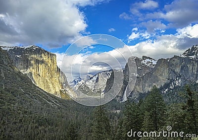 Beautiful view in Yosemite valley with half dome and el capitan from Merced river Stock Photo