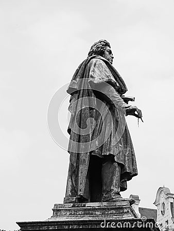 Beethoven Denkmal (1845) in Bonn, black and white Stock Photo