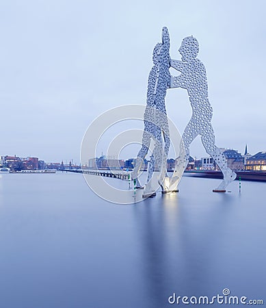 Berlin Art: Molecule Men in the river Editorial Stock Photo