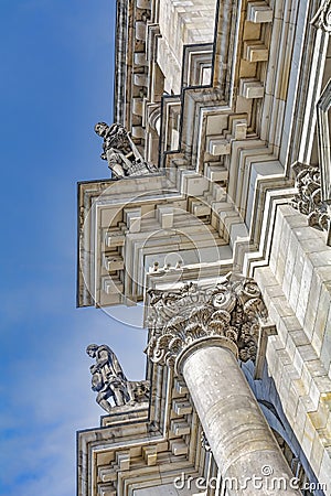 Berlin, germany, 8-8-2015 Close-up of a piece of wall with statues of the famous neo-Renaissance parliament building Reichstag i Editorial Stock Photo