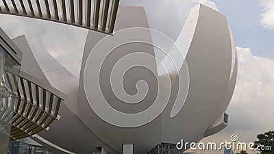 Bewolkt van het de wetenschapsmuseum van de hemelkunst van de de jachthavenbaai het terraspanorama Singapore stock videobeelden Bewolkt van het de wetenschapsmuseum van de hemelkunst van de de jachthavenbaai het terraspanorama Singapore stock videobeelden