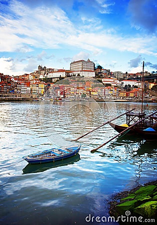 Bishops palace and Rabelo boats, Porto Stock Photo