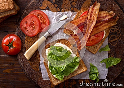 BLT Sandwich (Bacon, Lettuce, and Tomato) Stock Photo