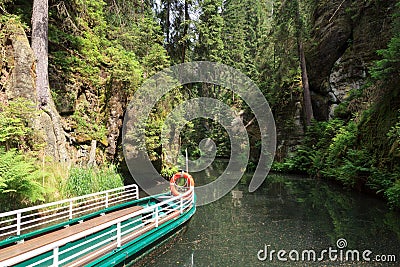 Boat at barrage Obere Schleuse on river Kirnitzsch in Hinterhermsdorf, Saxon Switzerland Stock Photo