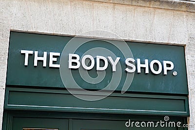 The body shop logo brand and text sign front of green entrance shop Editorial Stock Photo