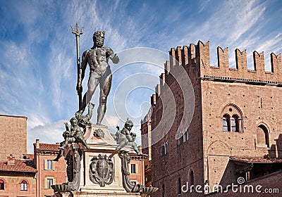 Bologna, Emilia Romagna, Italy: the Renaissence Fountain of Neptune with the statue of the god of water and sea Stock Photo