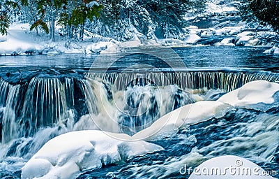 Bond falls (middle section) on the Ontonogan river Stock Photo