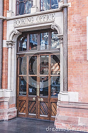 Booking Office restaurant, St. Pancras International, London Editorial Stock Photo