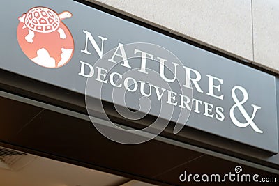 Bordeaux , Aquitaine / France - 06 20 2020 : Nature et Decouvertes logo sign store chain specialized in traveler shop nature Editorial Stock Photo