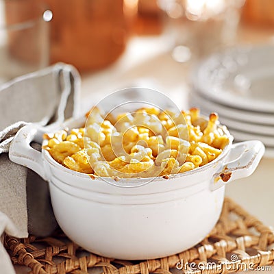 Bowl of baked macaroni and cheese Stock Photo