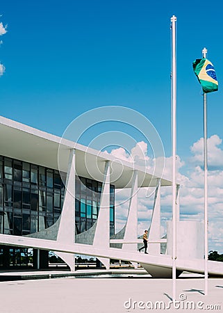Soldier at the Three Powers Square in Brasilia, where the iconic buildings of the federal capital of Brazil, the Palacio do Editorial Stock Photo