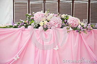 pink wedding bridal table decorations Stock Photo
