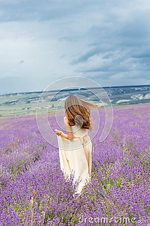 https://thumbs.dreamstime.com/x/bride-girl-running-lavender-field-beautiful-smiling-woman-wearing-wedding-dress-purple-flowers-56196286.jpg