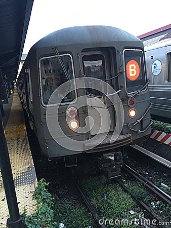 B Train Stops On Brighton Beach Editorial Stock Photo