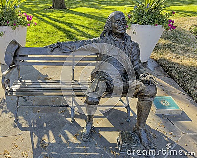 Bronze Benjamin Franklin sculpture by Gary Lee Price at the Dallas Arboretum in 2023. Editorial Stock Photo