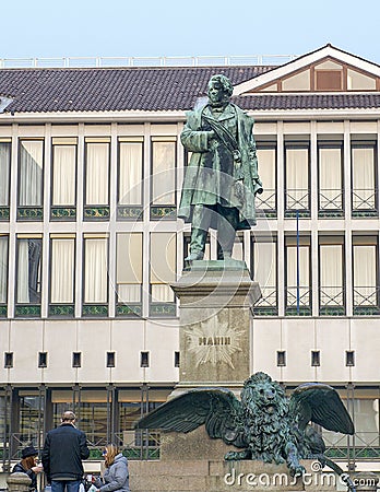 Bronze Statue of Daniele Manin and a winged lion, Venice Editorial Stock Photo