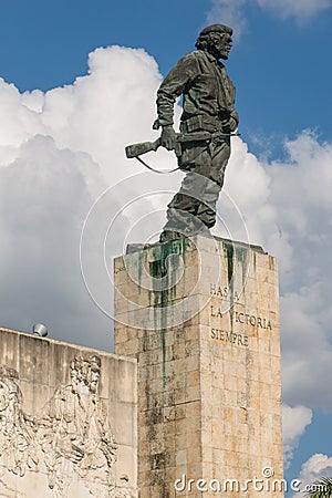 Bronze statue of Ernesto Che Guevara at the Memorial and Mausoleum in Santa Clara, Cuba. Editorial Stock Photo