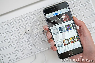 Browsing iTunes store for music Editorial Stock Photo