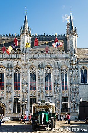 BRUGES, WEST FLANDERS/BELGIUM - SEPTEMBER 25 : Old Bus in Market Editorial Stock Photo