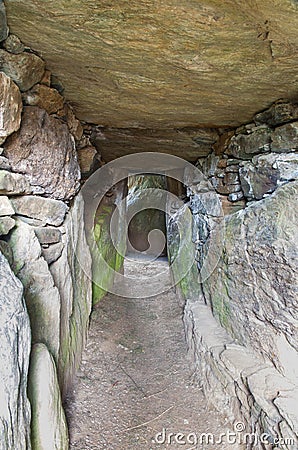 Bryn Celli Ddu prehistoric passage tomb. Interior. Stock Photo