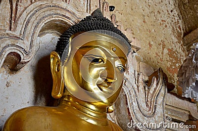 Buddha statue image at Htilominlo Temple in Bagan Stock Photo