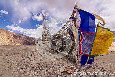 Buddhist Flags flying over Tanglangla Pass, Ladakh Region, India Stock Photo