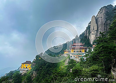 Buddhist temples at Sutra Worship Platform on Tiantai Peak of Mount Jiuhua (Jiuhuashan) Stock Photo