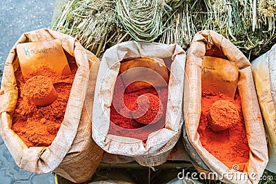Bulk spices for sale at the Panjshanbe Bazaar in Khujand Stock Photo